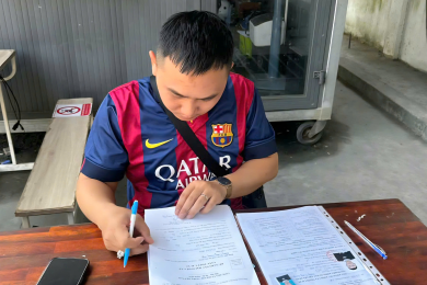 Học viên đăng kí hồ sơ GPLX 