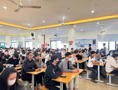 Hình ảnh học viên tập trung dự thi