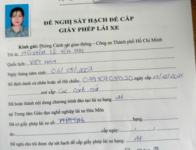 Học viên đăng kí hồ sơ GPLX 