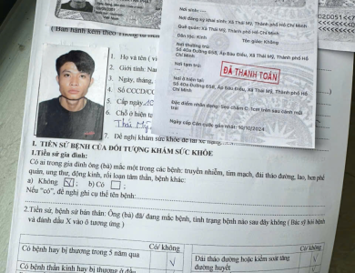 Học viên đăng kí hồ sơ GPLX 