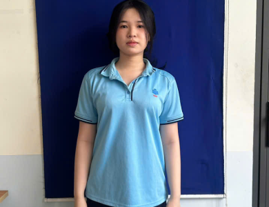 Học viên đăng kí hồ sơ GPLX 